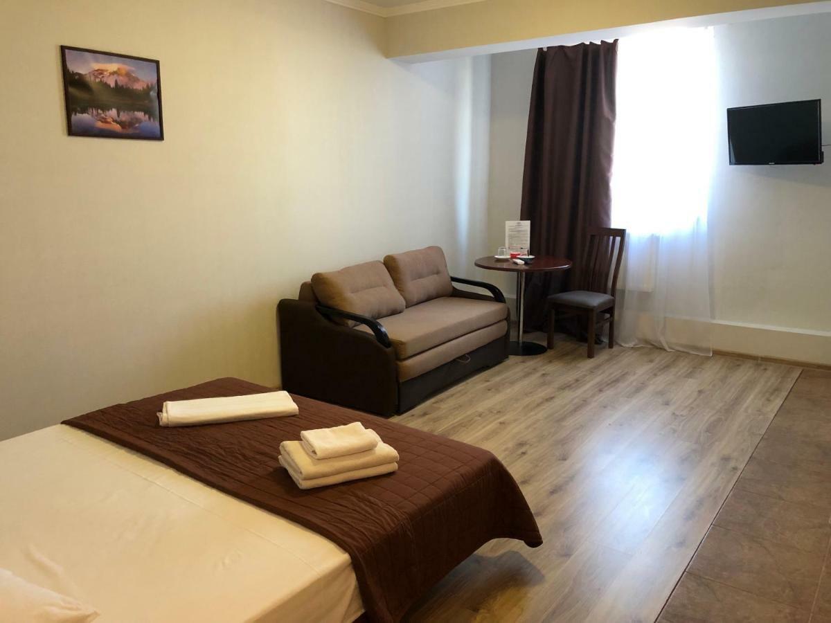 Zhuliany City Hotel Gatnoye Εξωτερικό φωτογραφία